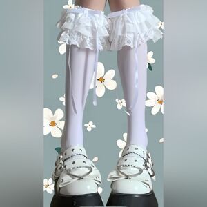 White Lolita Style Ruffled Under The Knee Stockings